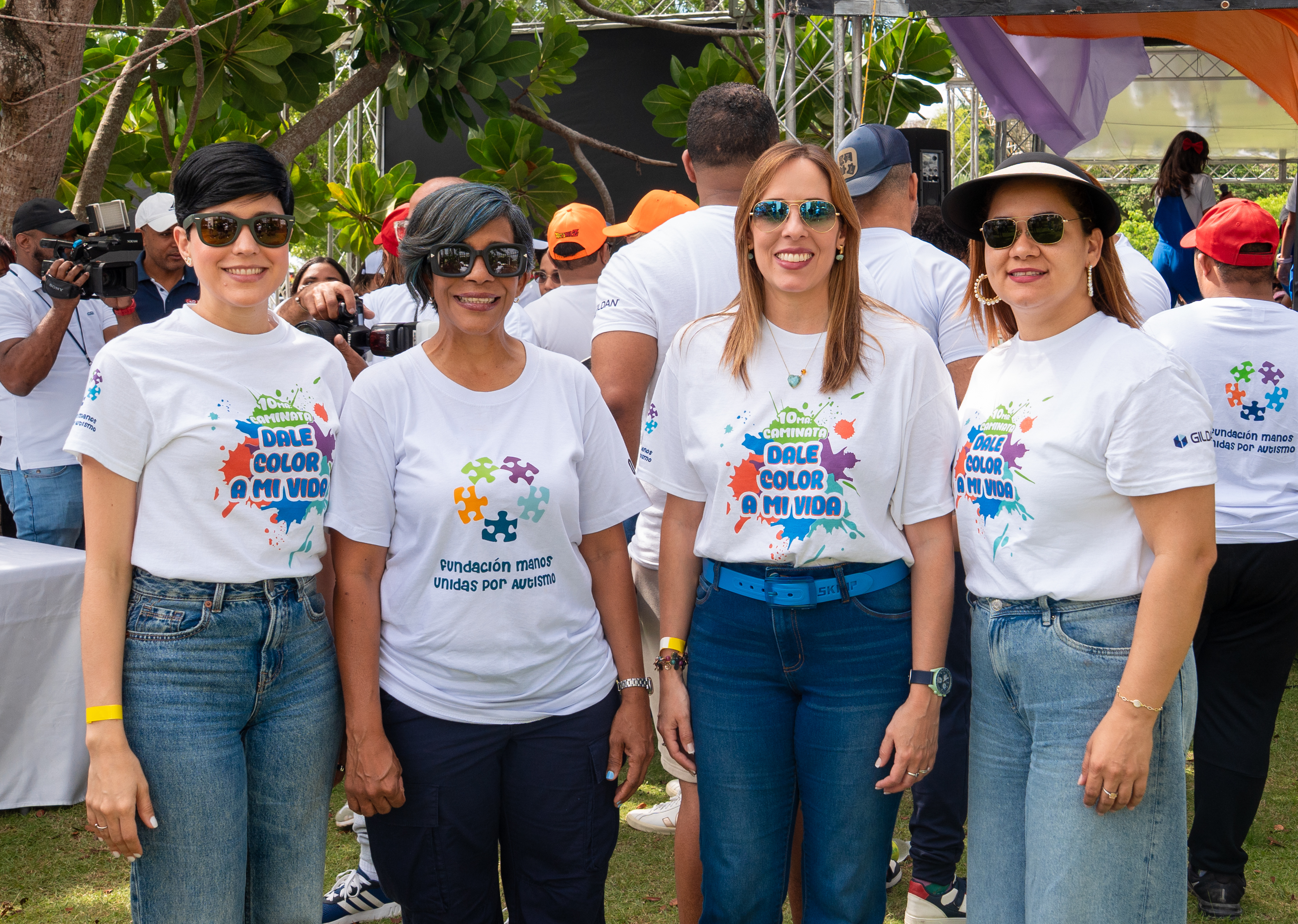 Seguros Reservas reafirma su compromiso con la inclusión participando en la décima caminata de la Fundación Manos Unidas por Autismo